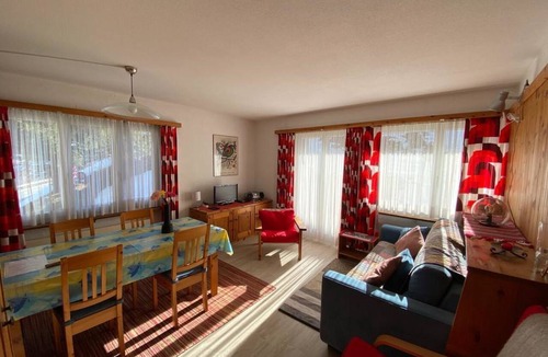 Bivio Apartment | Curtinfess Rezzonico Appartement/Fewo, Bad, WC, 1 Schlafraum by Interhome