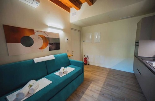 Citta Antica Apartment | Della Scala House Elegance with balcony 3 min from the Arena