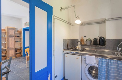 Careno Apartment | Deriva Apartment on Careno's Beach