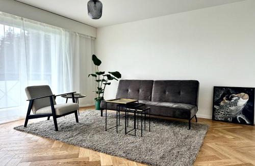 Meilen District Apartment | Designer Wohnung am Waldrand