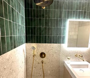 Meilen District Apartment | Designer Wohnung am Waldrand