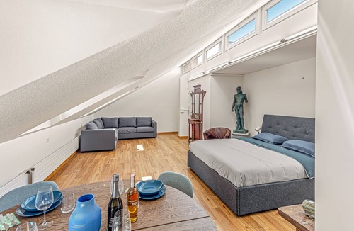 Old Town Apartment | DHG Luxury Apartments "Heart of Zurich"