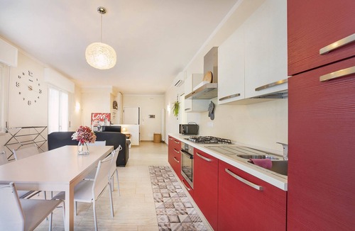 Caprino Veronese Apartment | Dimora Paola - Garda - Centro con parcheggio- ac
