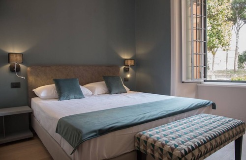 Rione XIV Borgo Apartment | Domus Alberico - Vatican (up to 28 people)