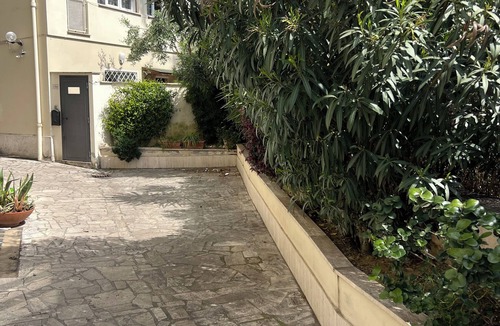 Trionfale Apartment | Domus Flaminiae apartment near Vatican Museums
