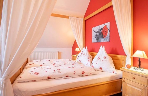 Eichkogl House | Doppelzimmer - Obst- & Gästehof Brandl