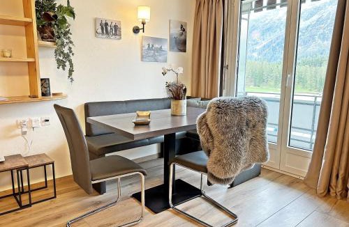 Champfer Apartment | E405 - 42m2 Alpenschick mit Balkon, Ausblick, Pool