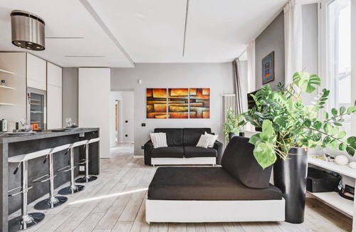 Porta Venezia Apartment | Elegant and stylish apartment in Milan center