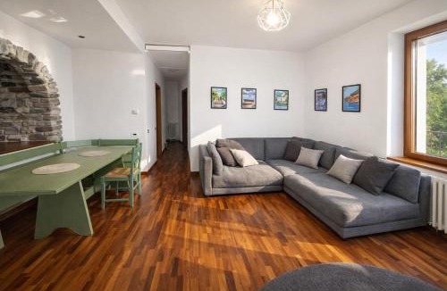 Brienno Apartment | Emilia's Lakeview Terrace