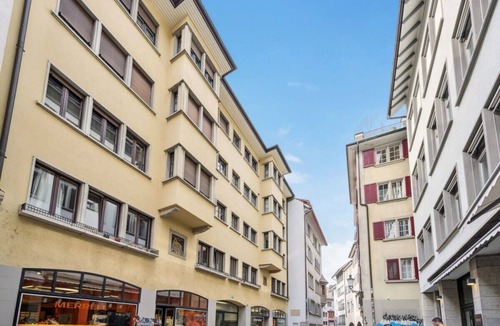 Old Town Apartment | Enchanting 1BR Haven in Prime Zurich