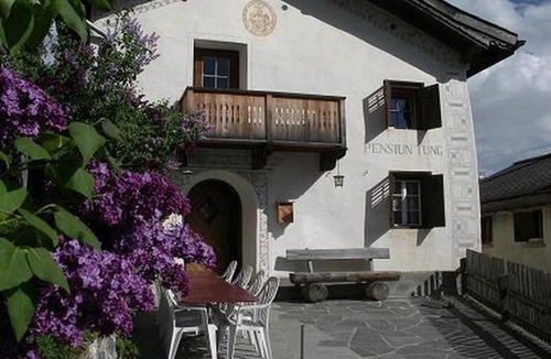 Vna House | Engadine House