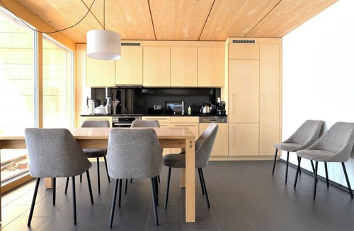 Arosa Apartment | Erzhornblick Appartement/Fewo, Dusche und Bad, WC, 3 Schlafräume by Interhome