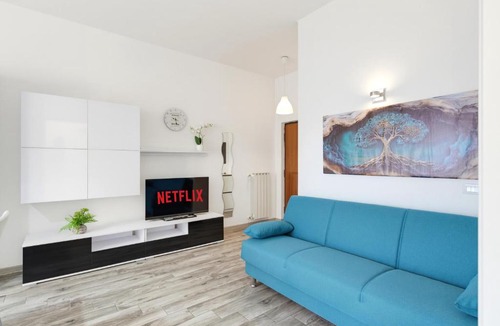 Mompiano Apartment | ESSENZA MODERNA park e ospedale