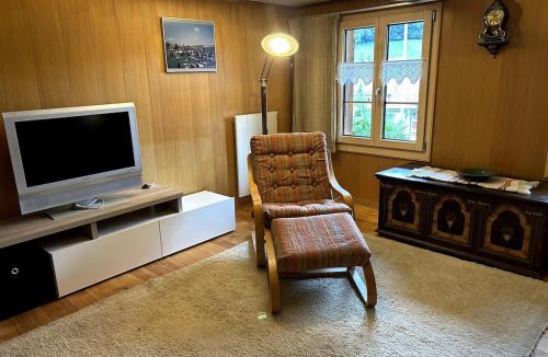 Walterswil Apartment | Familienferien in einem 200 Jahre alten Berner Bauernhaus