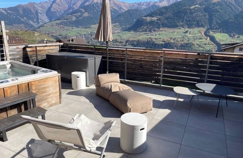Vattiz Apartment | Ferienhaus Balcon Sulegliv, Vattiz, (Vattiz), 46006B by Interhome
