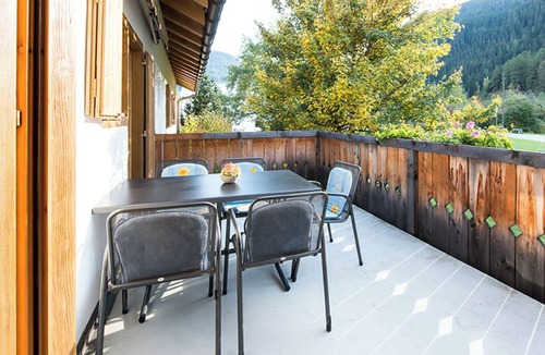 Andeer Apartment | Ferienhaus Muntschi, (Andeer), by Interhome