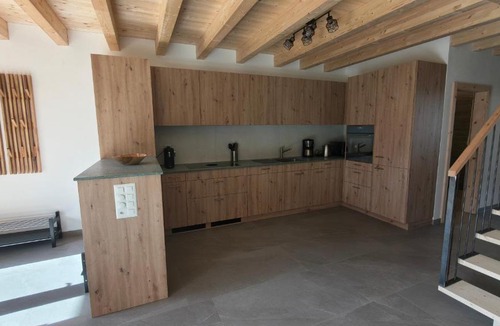 Tschierv Apartment | Ferienwohnung schof