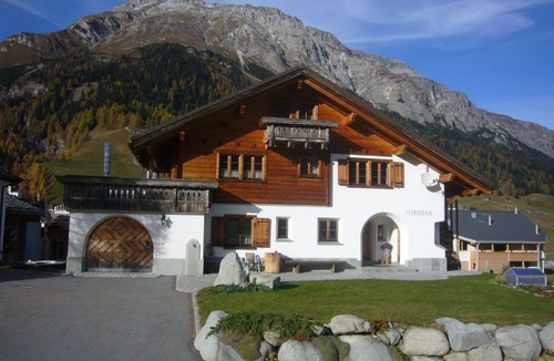 Spluegen Apartment | Ferienwohnungen Teuriblick A&B, (Splügen), by Interhome