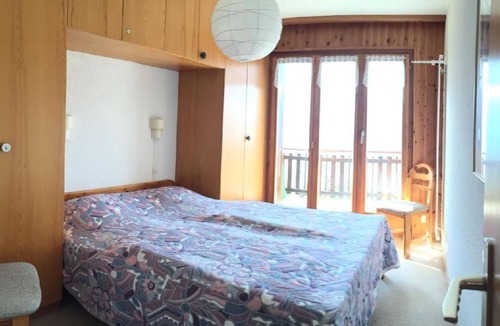 Veysonnaz Apartment | Fewo mit Blick auf die Berge by Interhome