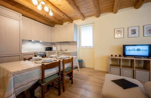 Consiglio di Rumo Apartment | Flat with garden and parking spot - Larihome A21