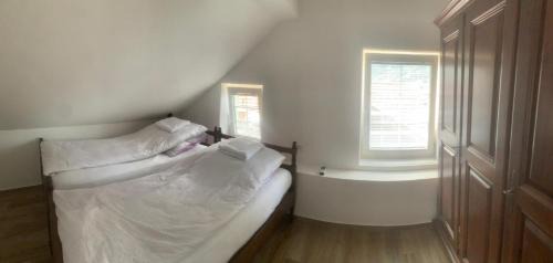 Brienz Apartment | FOREST