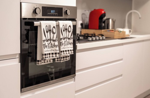 Seriate Apartment | From Kri Modern design - 10 min Orio al Serio airport Bergamo - Self check in