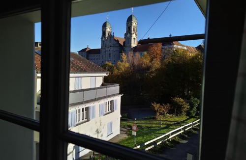 Einsiedeln Hotel | Gasthaus Meinradsberg
