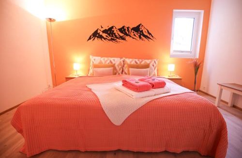 Mathon Apartment | Glisch a vita