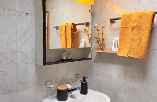 Klybeck House | Golden Boutique