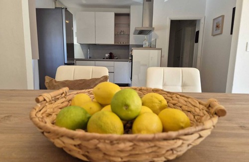 Vacallo Apartment | Grenzstopp:Lugano&Comer See Parkplatz Hund erlaubt+