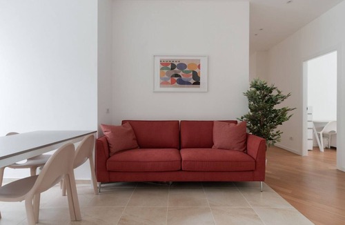 San Vittore Apartment | GuestHost - A modern and spacious 142 square meters apartment, perfect for five people, located on the second floor of a building with an elevator (NOT accessible to guests with disabilities).The property is just steps from the S. Agostino metro station,