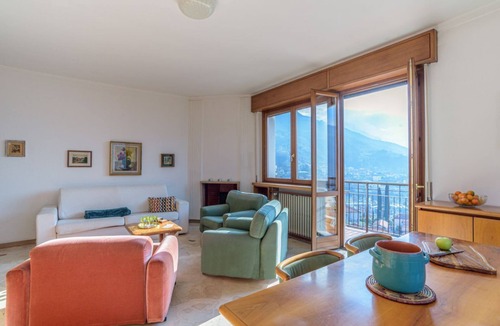 Mandello del Lario Villa | GuestHost - Bright villa with lake view, can accommodate up to 6 people.The property is located in a residential area of Mandello del Lario, a town on the shores of the Lecco branch of Lake Como.The area is ideal for both relaxing stays and trekking love