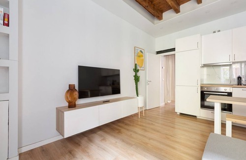 NoLo Apartment | GuestHost - Bright Apartment 450m from Pasteur M1