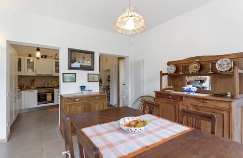 Cernobbio Apartment | GuestHost - Charming and bright flat for 5 people in Cernobbio, in the hamlet of Rovenna, on the way up to mount Bisbino.The apartment, furnished with vintage and modern furniture, comes with private parking and enjoyable outdoor spaces, like the pergola