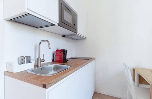 Segnano Apartment | GuestHost - Comfortable 30m2 studio, perfect for 2, located on the second floor of a building with lift.The apartment is located in the Ca' Granda - Prato Centenaro area, located in Municipality 9 north of Milan, a well-connected residential area (M5 Ca'