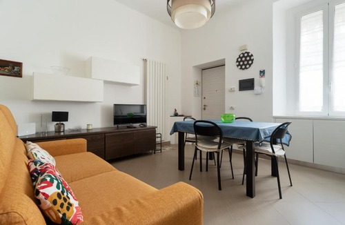 Abbadesse Apartment | GuestHost - Comfy Flat Zara MM5 close to Isola