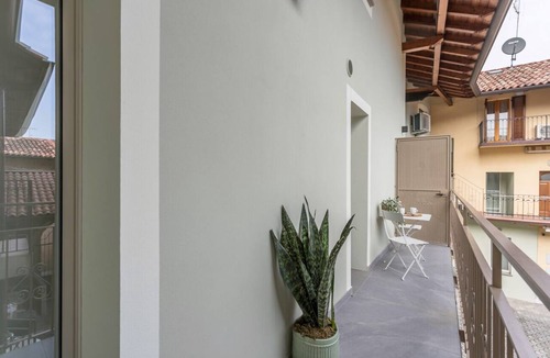 Treviglio Apartment | GuestHost - Vivaldi Primavera Apartment