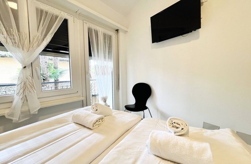 Magliaso House | GuestHouse Magliaso Golf