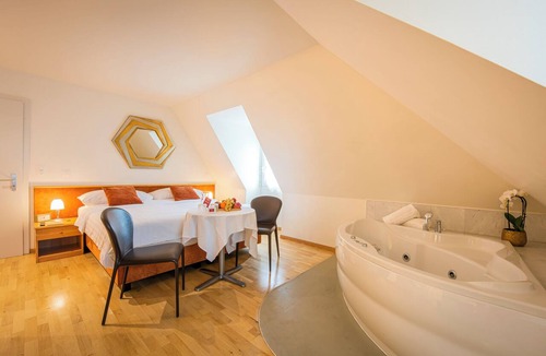 La Tour-de-Treme Hotel | Hôtel du Cheval Blanc - City Center