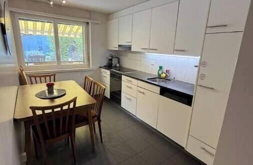 Wimmis Apartment | Happy Life: 3 minutes from Wimmis, 20 minutes from Interlaken, 10 minutes from Thun