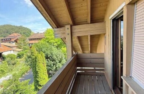 Wimmis Apartment | Happy Life: 3 minutes from Wimmis, 20 minutes from Interlaken, 10 minutes from Thun