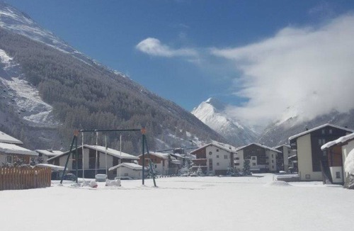 Saas Grund Apartment | Haus Artemis Appartement/Fewo 5-Bettwohnung Nr. 51 by Interhome