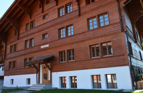 Schoenried Apartment | Henry (1. Stock) Appartement/Fewo, Dusche oder Bad, WC 12-Bettwohnung by Interhome