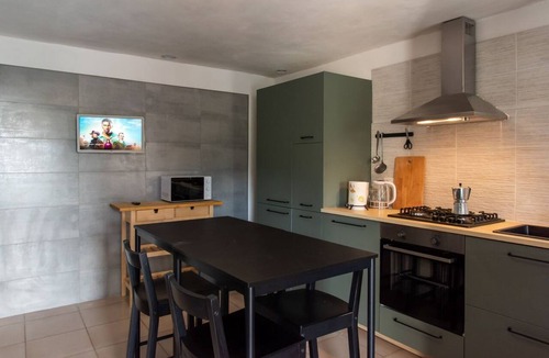 Parzanica Apartment | Hiking Escape | Nature & Hiking Retreat near Lake Iseo