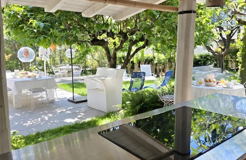 Morcote Apartment | Historic Palazzo Gritti - Lugano Lakefront stay - Camelia, Morcote, Switzerland