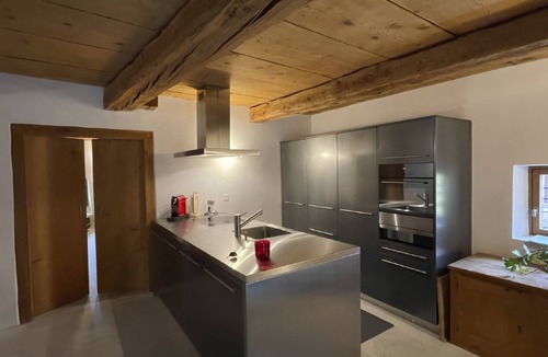 Spluegen Apartment | Historisches Teiler-Haus, (Splügen), by Interhome