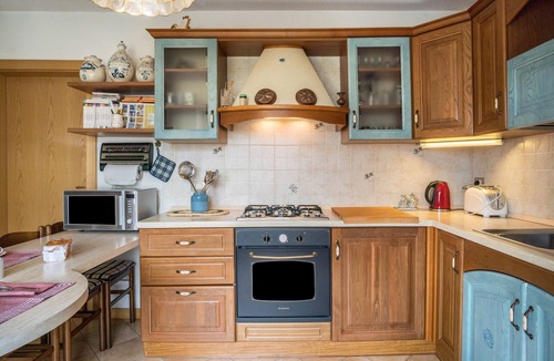 Lamon Apartment | Holiday Apartment "Villa Fiore" with Mountain View, 2 Private Terraces & Wi-Fi