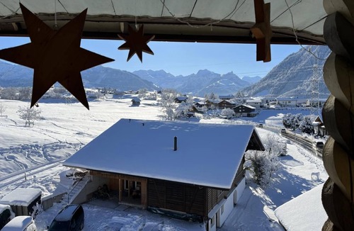 Hondrich Ski Chalet | Holiday flat Haus Itten cosy and rustic