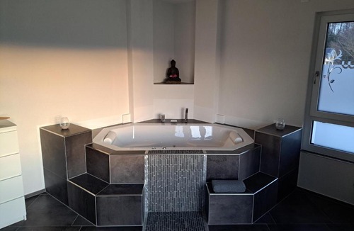 Hitzkirch Apartment | Hotel der Luxusklasse Whirlpool,Himmelbett