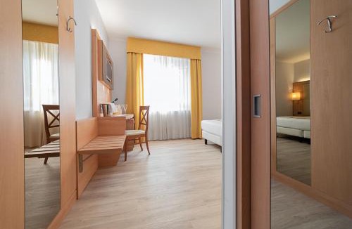 Bardolino Hotel | Hotel GARDENIA & Villa CHARME Adults Friendly 4Star service